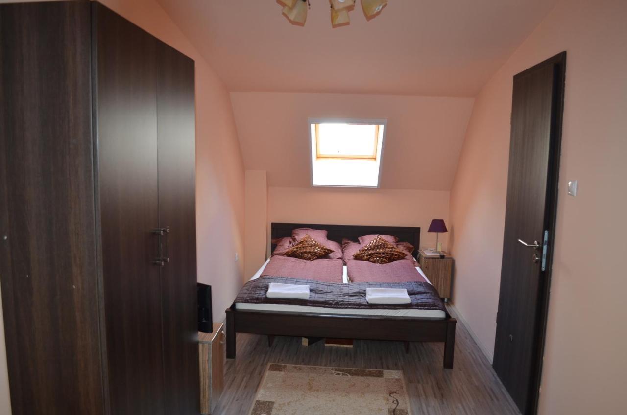 Holdfényszállás Szeged Extérieur photo