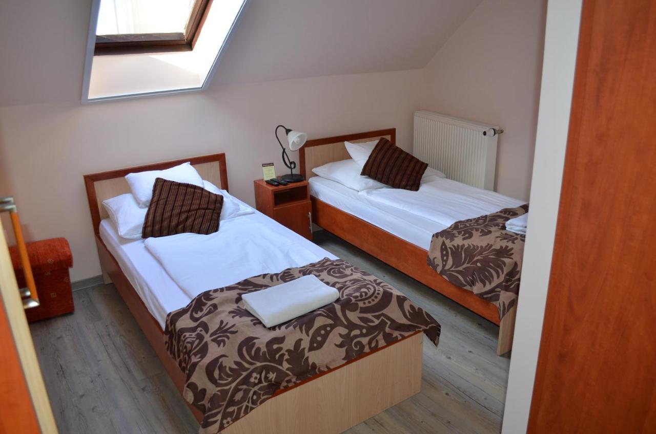 Holdfényszállás Szeged Extérieur photo