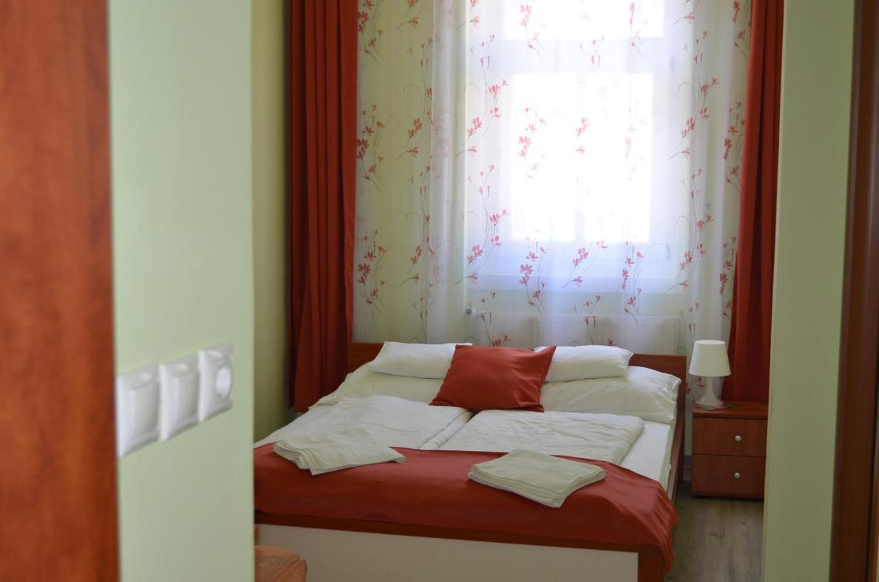 Holdfényszállás Szeged Extérieur photo