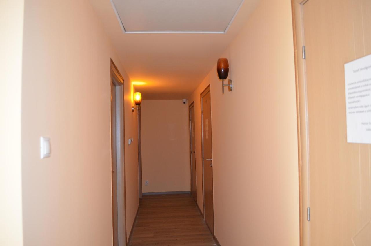 Holdfényszállás Szeged Extérieur photo