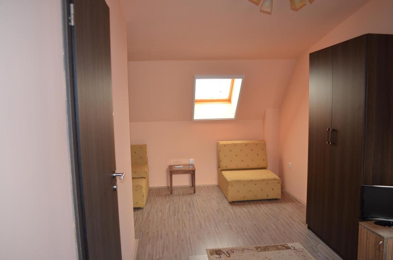 Holdfényszállás Szeged Extérieur photo