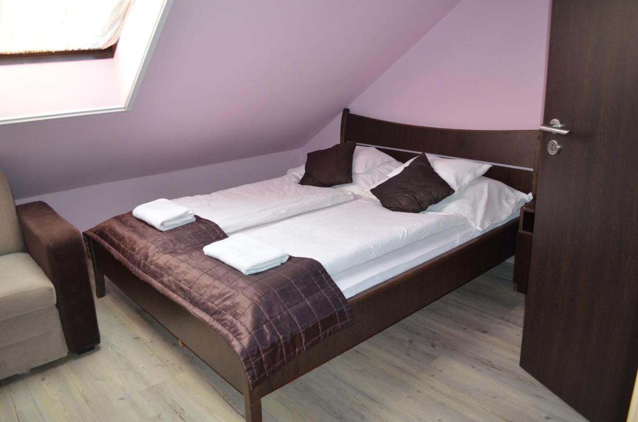 Holdfényszállás Szeged Extérieur photo